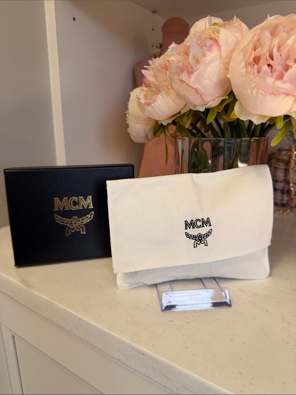 MCM mini Wallet w Black gift Box + authenticity card + dust bag EUC silver HW! - Picture 7 of 11